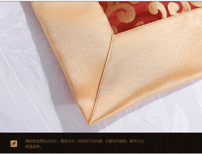 加寬包邊設(shè)計，簡潔大方，時尚而不失優(yōu)雅，細(xì)節(jié)之處彰顯品質(zhì)。
